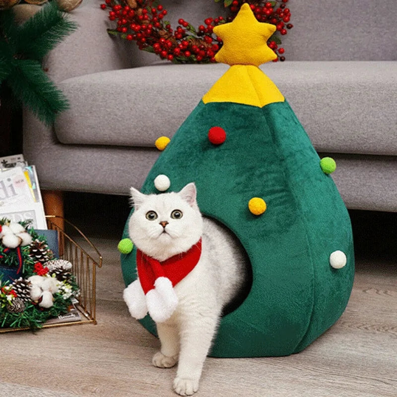 Christmas Cat House – Plush and Festive Cozy Hideaway for Your Feline