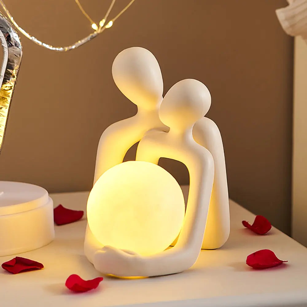 Minimalist Nordic Couple Statue Home Decor – Elegant Symbol of Love and Unity for Valentine's Day