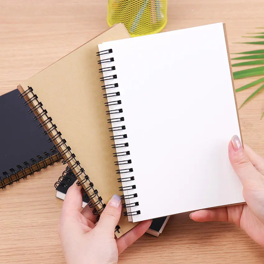 Spiral Kraft Sketchbook: Retro Design - Vintage-Inspired Artist's Companion