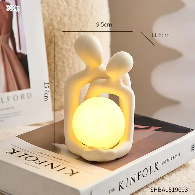 Minimalist Nordic Couple Statue Home Decor – Elegant Symbol of Love and Unity for Valentine's Day