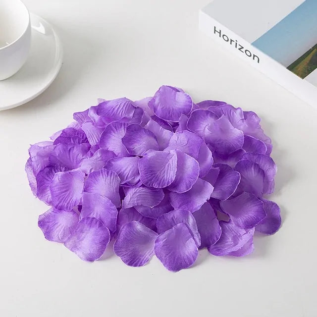 1,000 Fake Rose Petals – Perfect DIY Valentine’s Day & Party Decorations