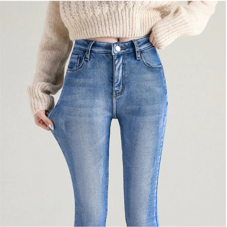 Plush Lined Thermal Jeans - Stay Warm and Cozy This Winter