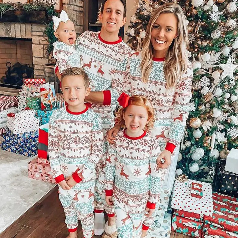 Christmas Family Pajama Set - Matching Holiday PJs for Cozy Family Moments