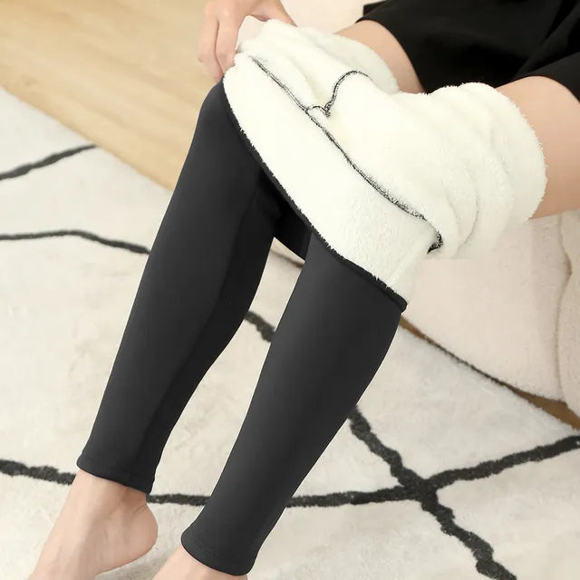 Fleece Lined Winter Thermal Leggings with Pockets - Stay Warm and Functional