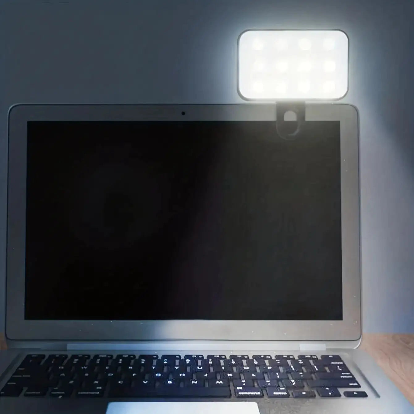 Ultimate Clip-on Selfie Light - Perfect Lighting for Stunning Selfies