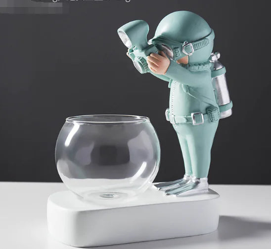 Astronaut Cocktail Glass | Unique, Space-Themed Drinkware
