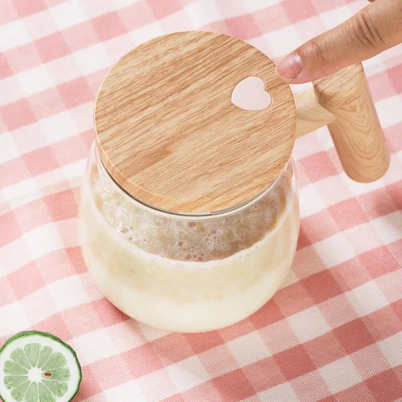 Self-Stirring Coffee Mug – Effortless Mixing for Drinks and More